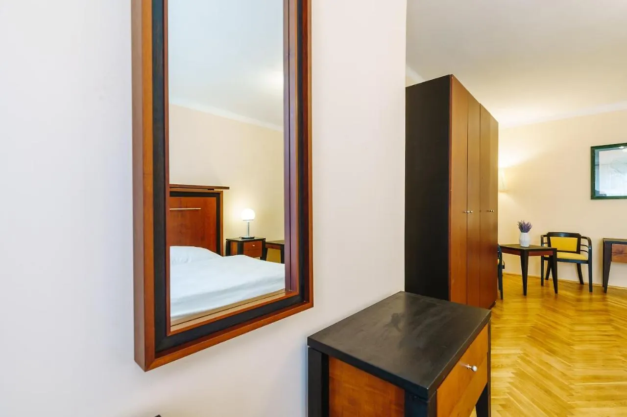 Apartments Tgm 11 Karlowe Wary