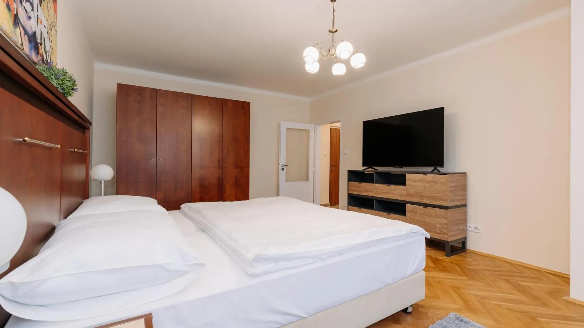 Apartments Tgm 11 Karlowe Wary